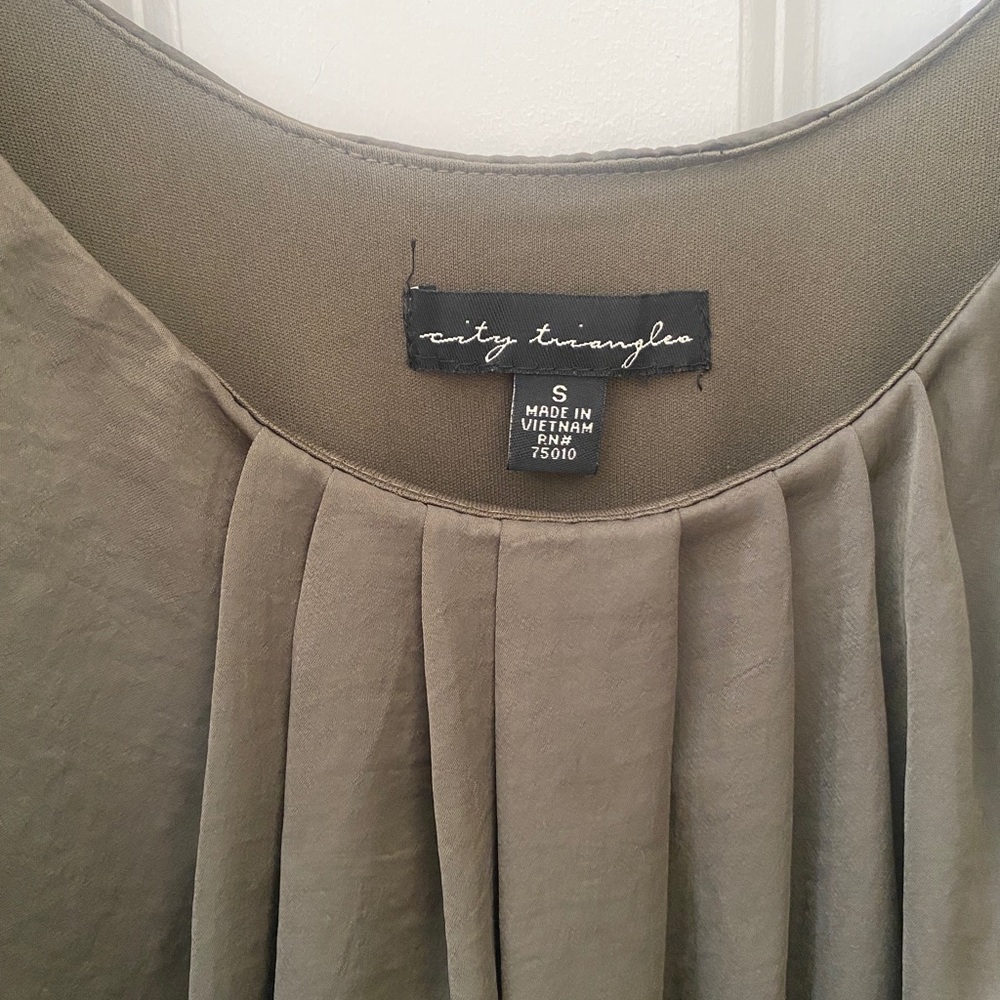 City Triangles Satin Dress with Pockets - Picture 5 of 5